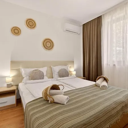 Earth And Sea Place Cabacum Warna
